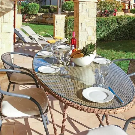 Theseus Village Bc02 * Kouklia